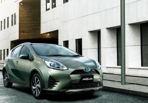 2018 Toyota Aqua Crossover Glam